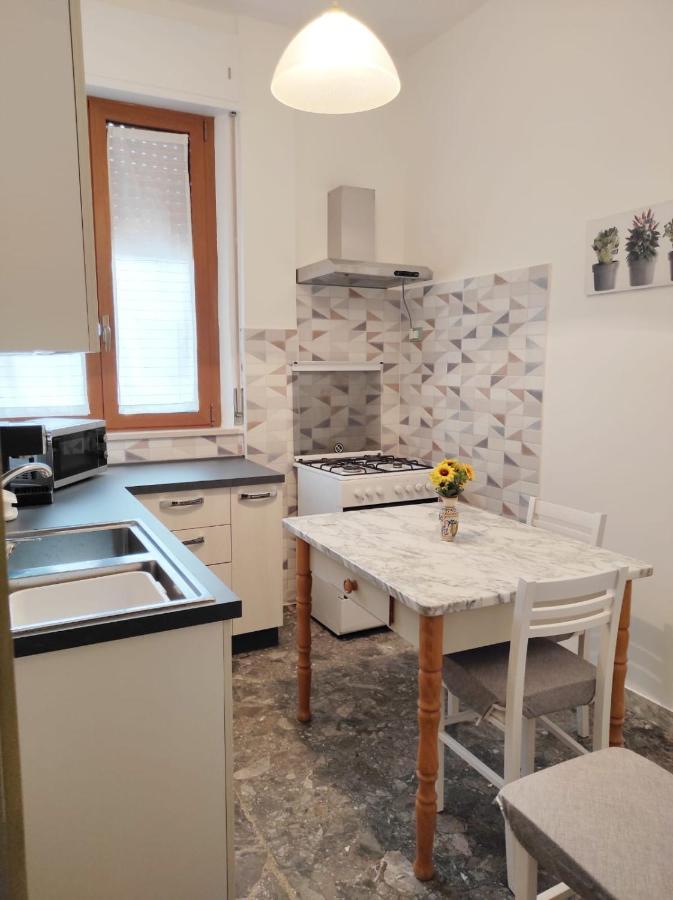 La Colonna Holiday House Apartamento Lecce Exterior foto