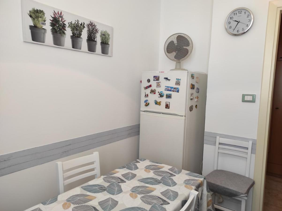 La Colonna Holiday House Apartamento Lecce Exterior foto